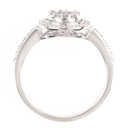 Zaręczynowy pierścionek z białego złota z diamentami