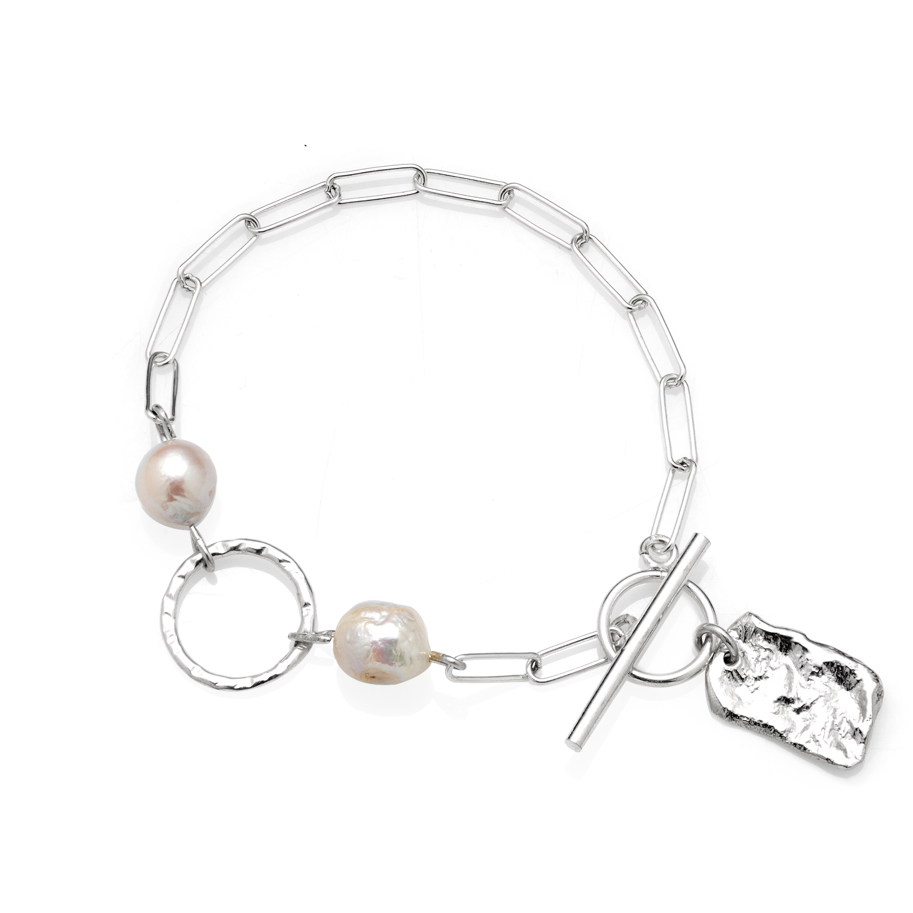 Silver bracelet with pearls