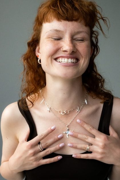 Naszyjniki ręcznie robione i pierścionki