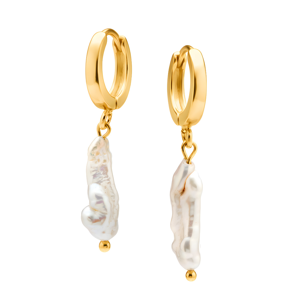 Kolczyki srebrne pozłacane z perłą nieregularną na jasnym tle